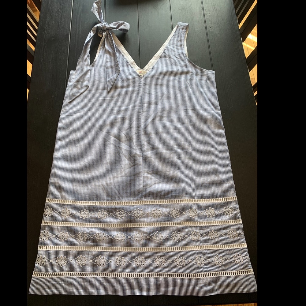 Vineyard Vines Dress Size Medium